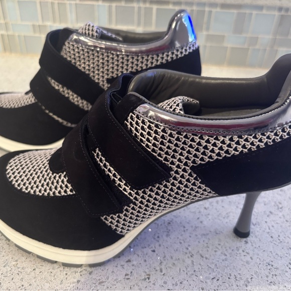 Sneex Black and off-White metallic pewter Women's Heels - Picture 5 of 9